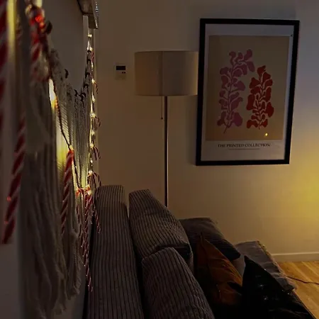 Zentrale Mit Balkon Daire *